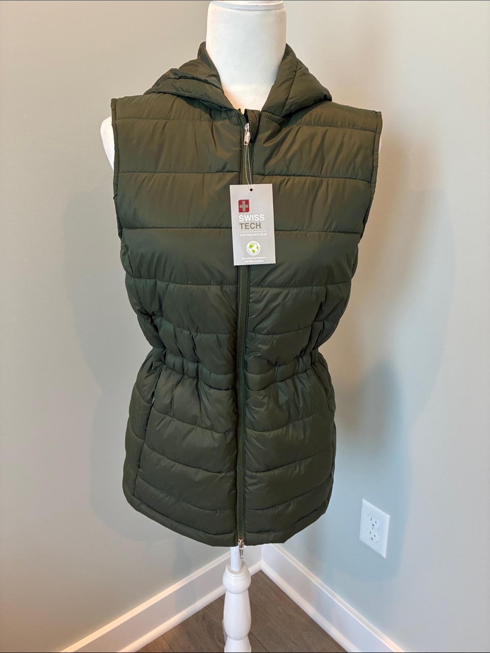 Swiss Tech Quilted Hooded Vest in Olive